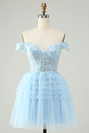 Vestido de fiesta corto con hombros cruzados y corte en A en color azul claro